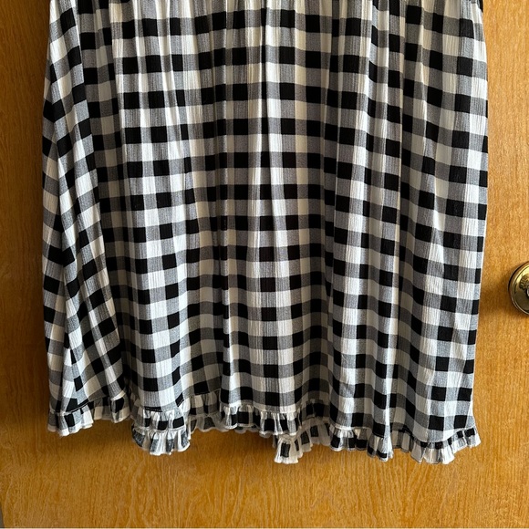 Forever 21 Gingham Dress - Picture 2 of 5